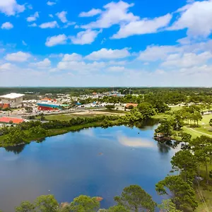 Laketown Wharf 938 Apartment